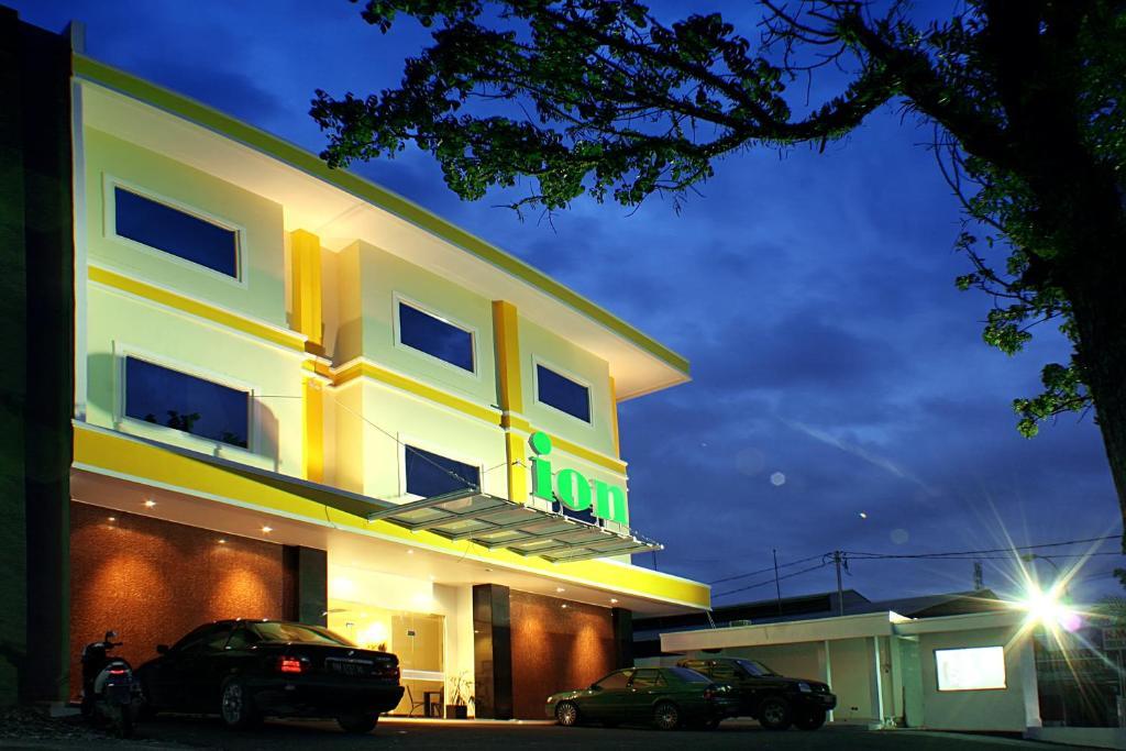 Ion Hotel Padang  Exteriör bild